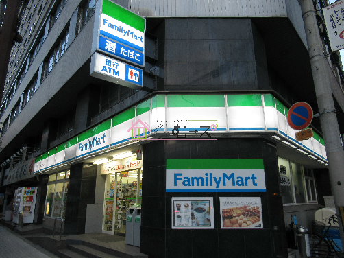 プレジール靭公園 ﾌｧﾐﾘｰﾏｰﾄ 西本町二丁目店