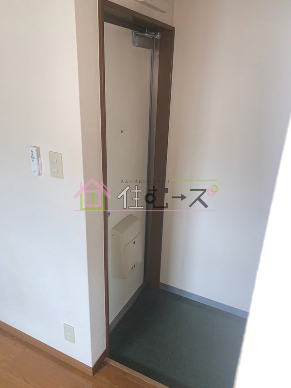 ナカムラハイツ 玄関