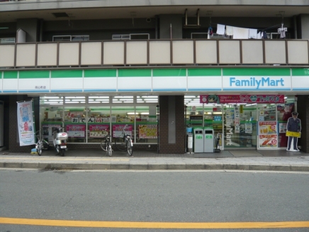 AKビル ﾌｧﾐﾘｰﾏｰﾄ同心町店