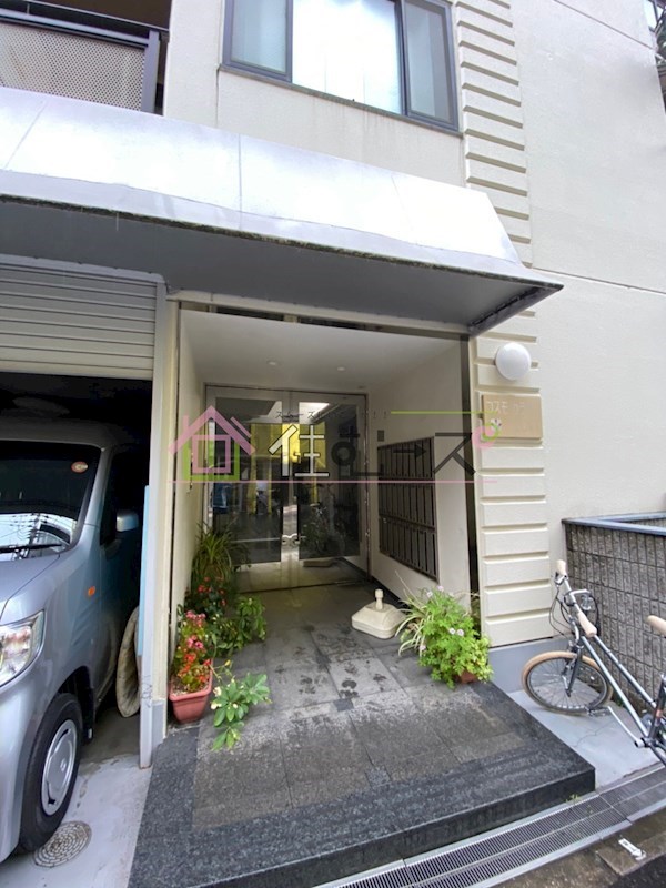 コスモカラホリLOFT エントランス