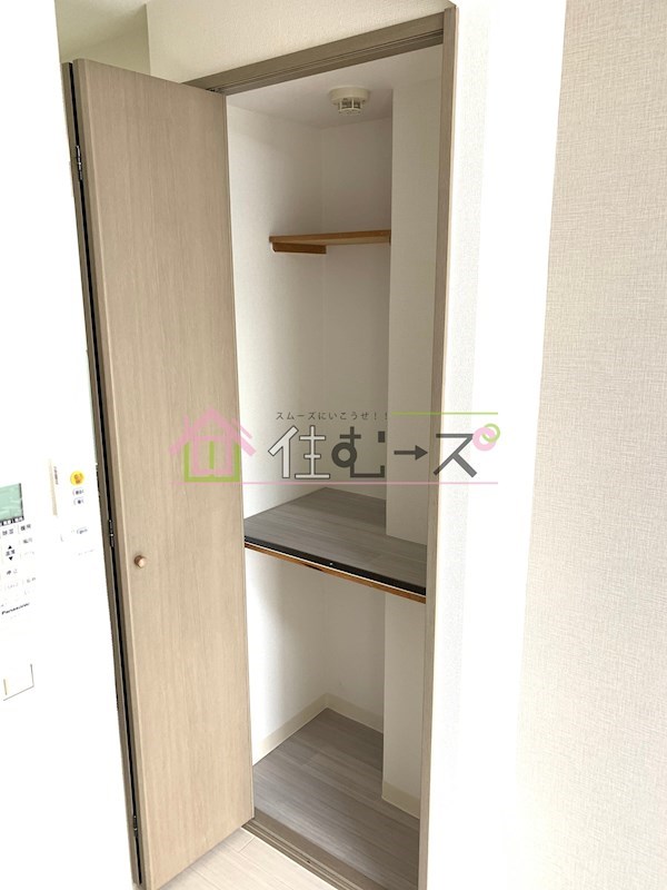 クレセント都島 収納