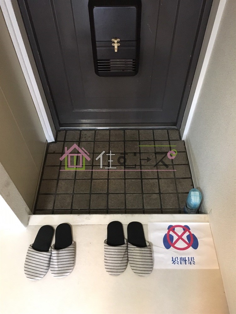 明星館 玄関