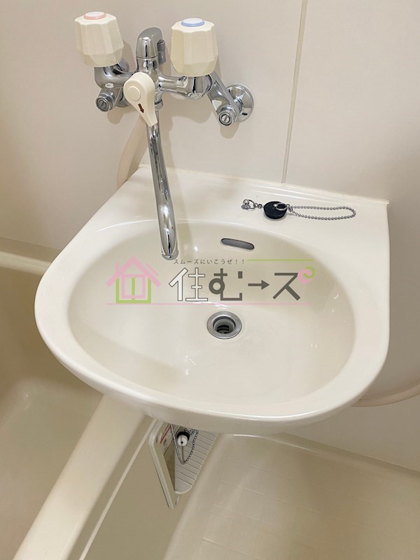 クレセント都島 洗面所