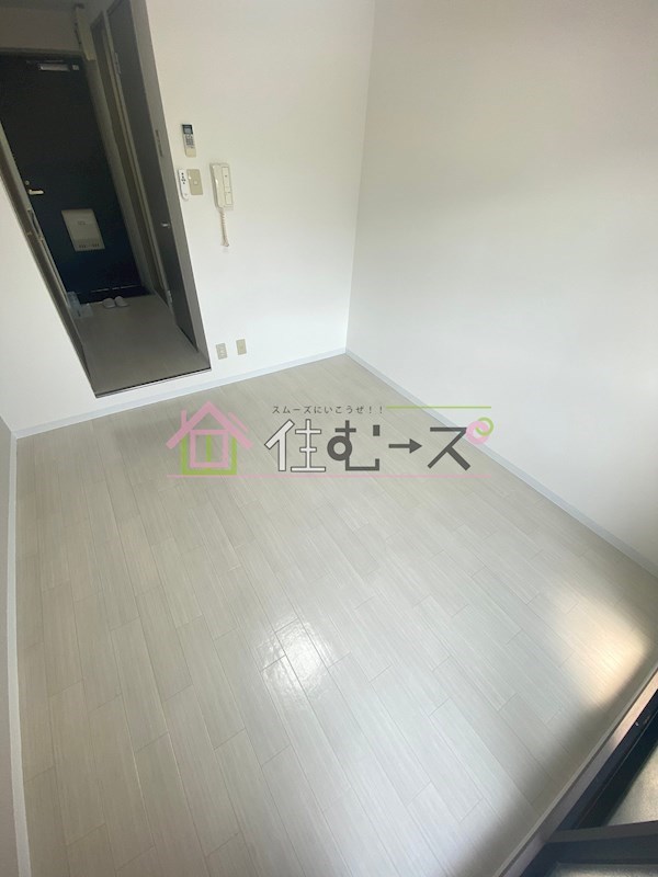 クレセント都島 リビング