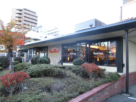 エスタバウ南堀江A棟 ﾛｲﾔﾙﾎｽﾄ桜川店