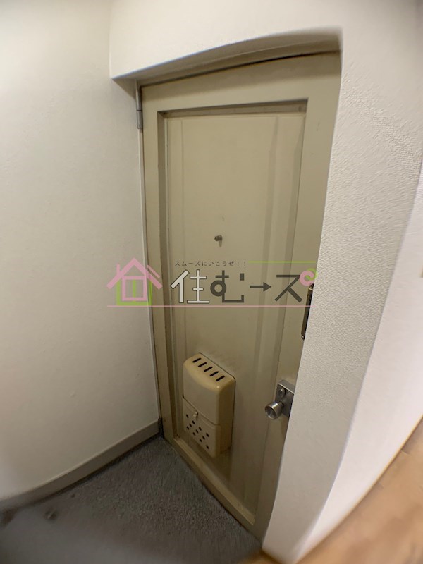 流町マンション 玄関