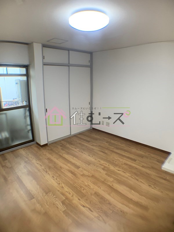 流町マンション ベッドルーム