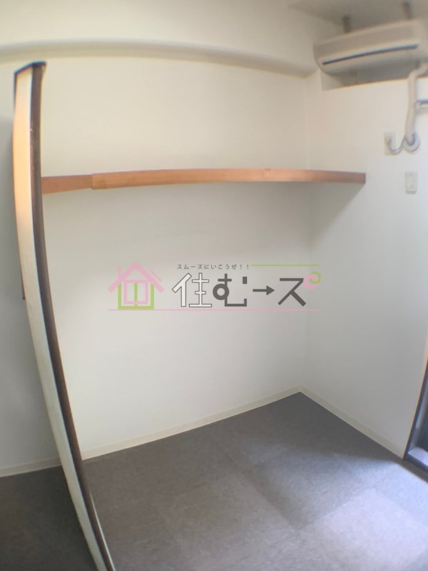 梅田ベイスワン  収納