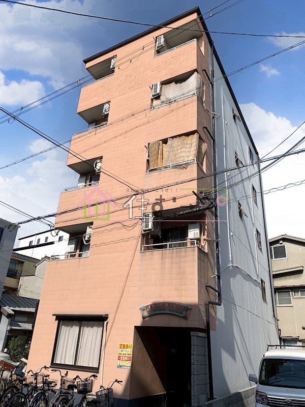 ケアンズクラブ岸里 外観