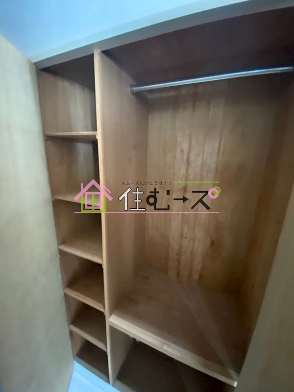 パラディ梅南 収納