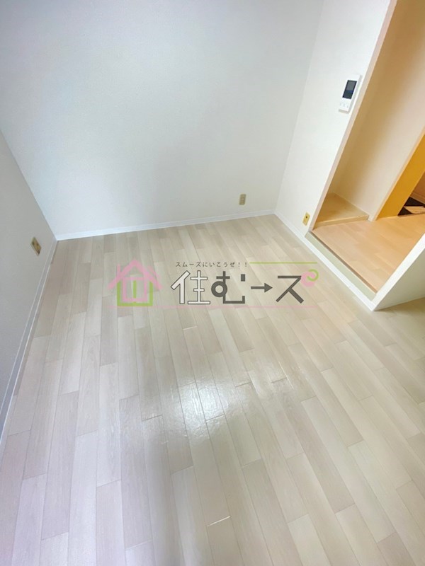 パラディ梅南 リビング