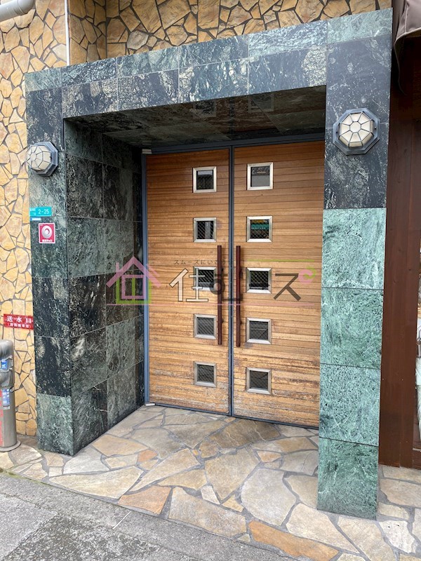 ウォブレマーニー阪南町 エントランス
