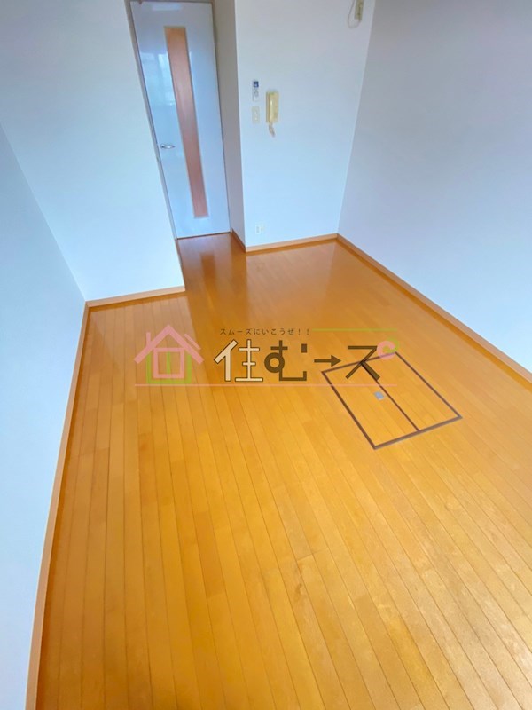 ウォブレマーニー阪南町 リビング
