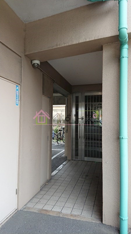ORG003 エントランス