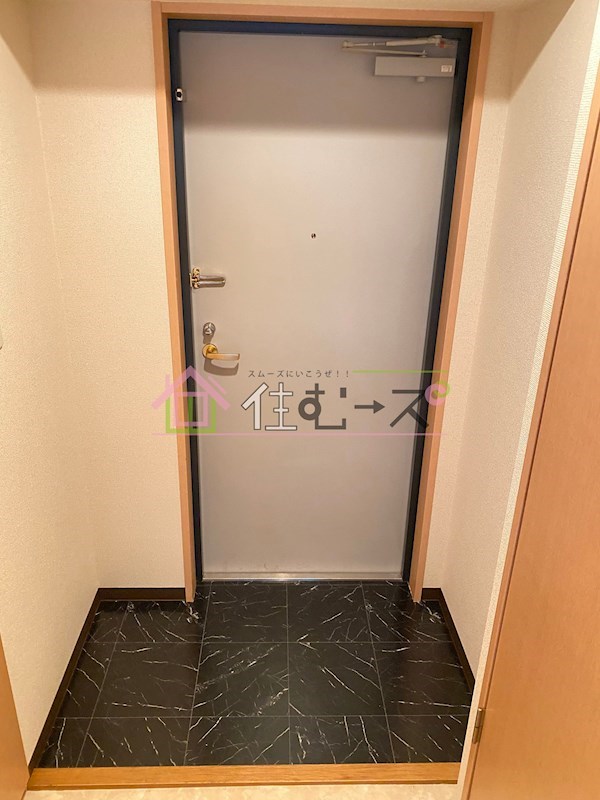 HF阿波座レジデンス 玄関