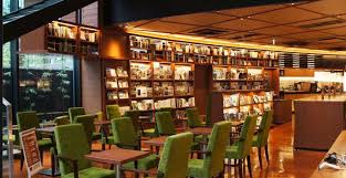 Collection中崎Ⅱ TSUTAYA BOOK STORE 梅田MeRISE