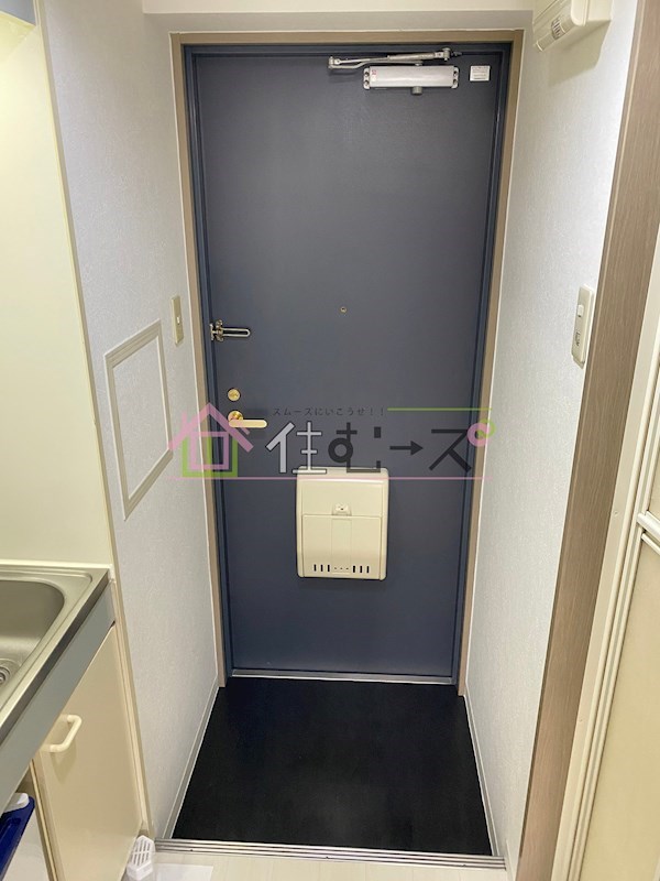 クレセント都島 玄関