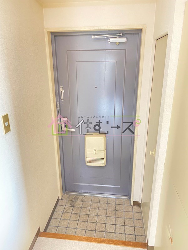 明星館 玄関