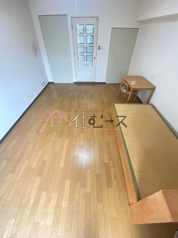 明星館 リビング