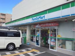 ヴィラナリー豊里 ﾌｧﾐﾘｰﾏｰﾄ 東淀川大桐一丁目店