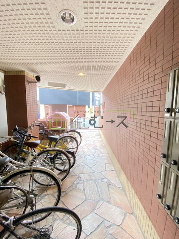 アヴェニール寺田町 ロビー