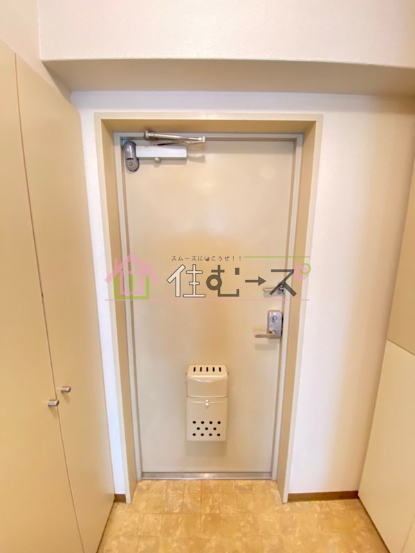ラーク浜田ビル  玄関