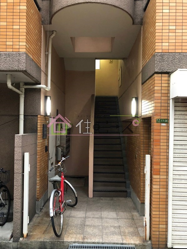 エステート上新庄 エントランス
