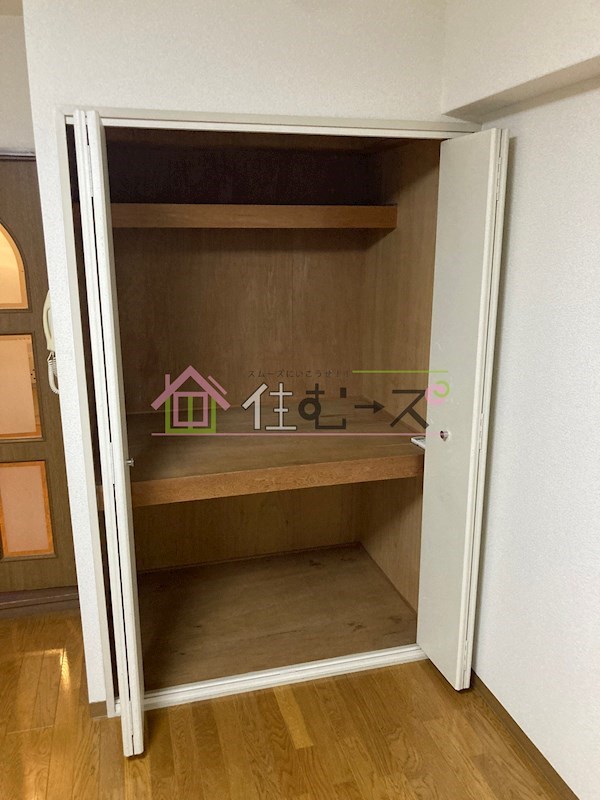 ラーク浜田ビル  収納