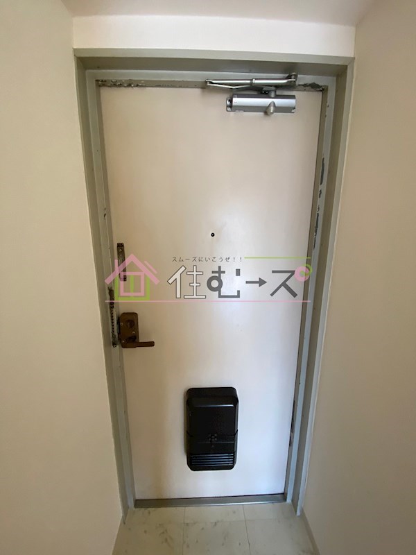 ENA阿波座西 玄関