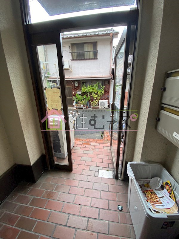 ガモロック ロビー