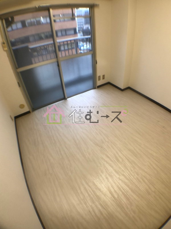 サンリット新大阪 ベッドルーム