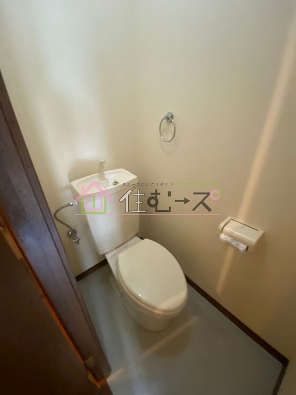アンプルール　フェール　ルージュ トイレ