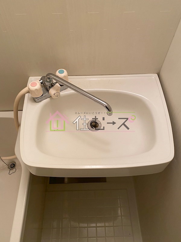 アクエルド東心斎橋 洗面所