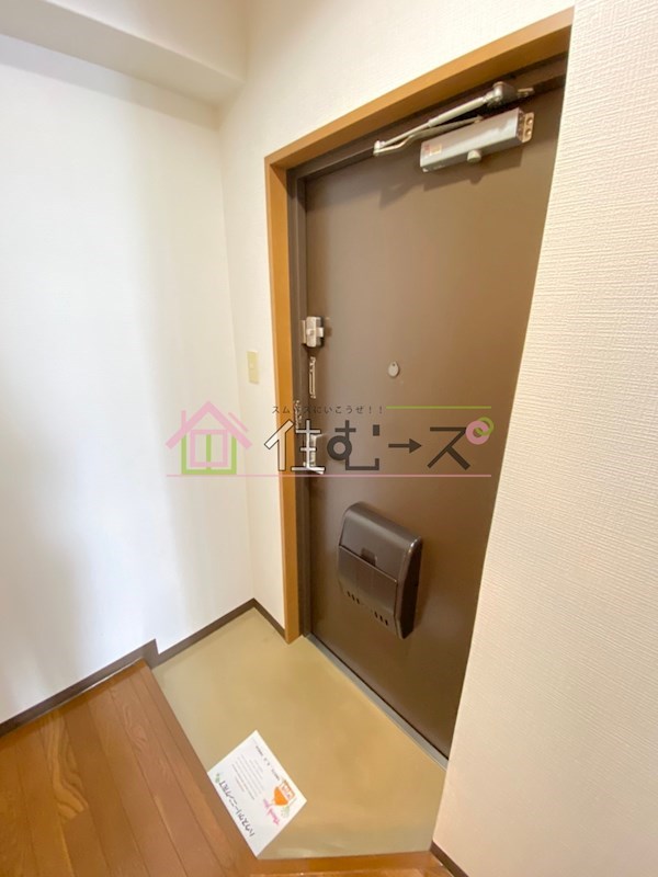 セリシエ中津 玄関