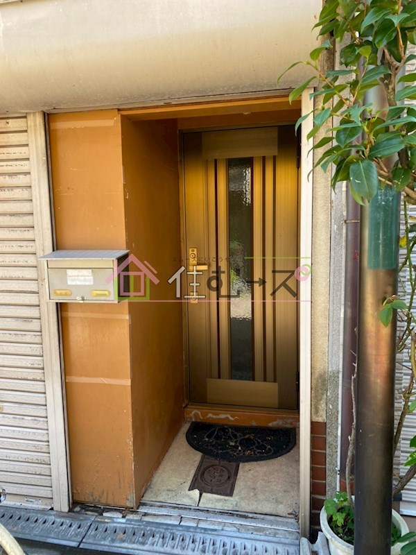 山王3丁目戸建 エントランス