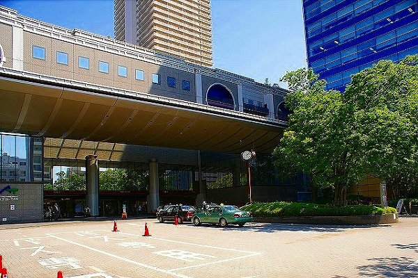 エスリード難波駅前  OCATモール