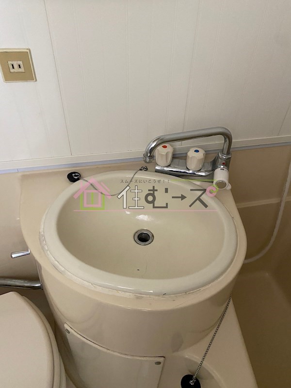 フォーリーブスイン上本町 洗面所