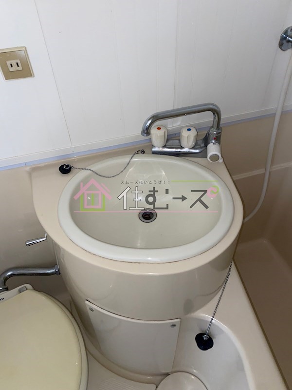 フォーリーブスイン上本町 洗面所