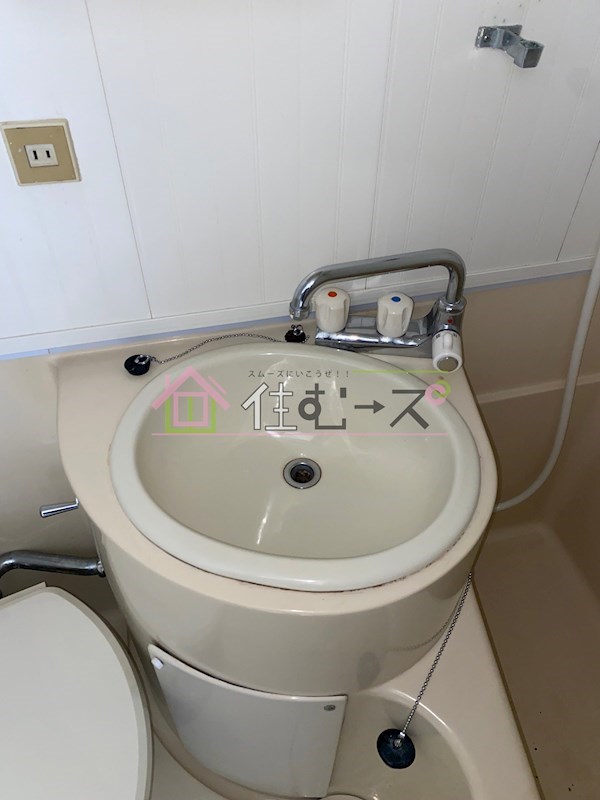 フォーリーブスイン上本町 洗面所