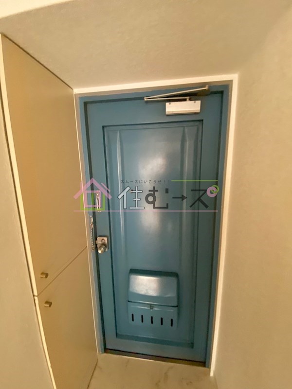 グランドハイツ東小橋 玄関