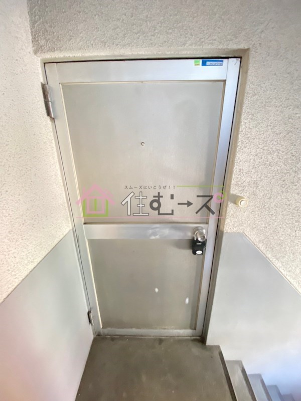 中嶋ビル 玄関