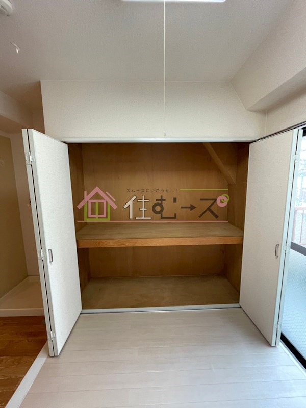 カーサベル梅田 収納