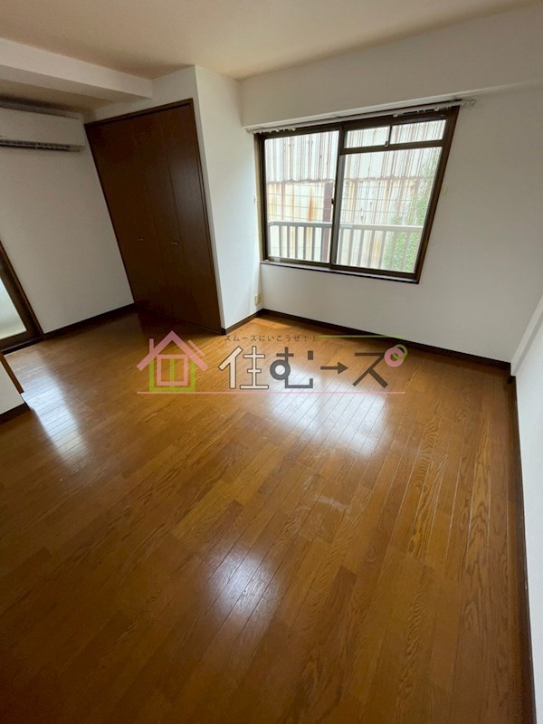 HOUSE SHINGAI ベッドルーム