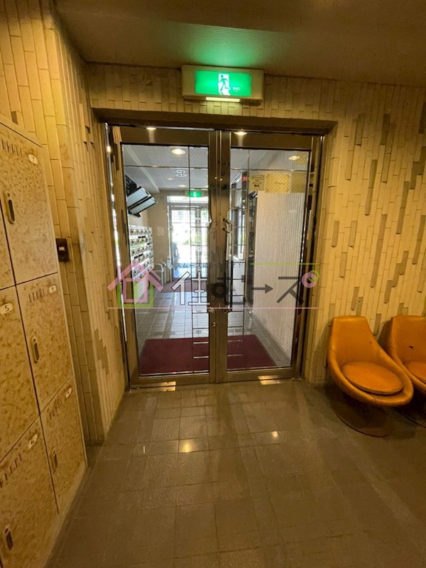 ハイツ新今宮 ロビー