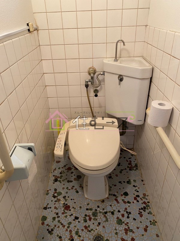 小路東3丁目戸建 トイレ