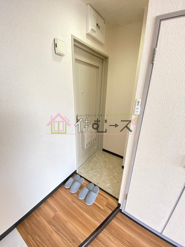 シティKY 玄関