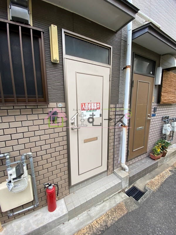 橘貸家　B棟 エントランス