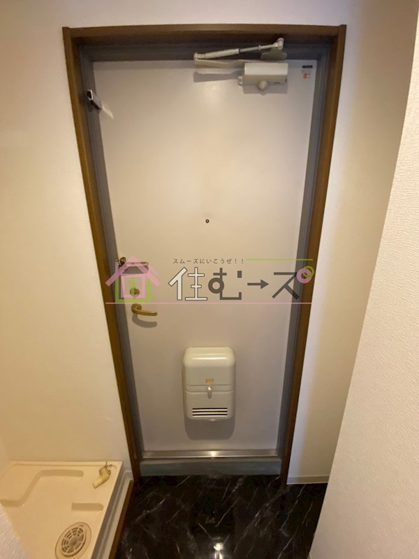 オーキッドコート北堀江 玄関