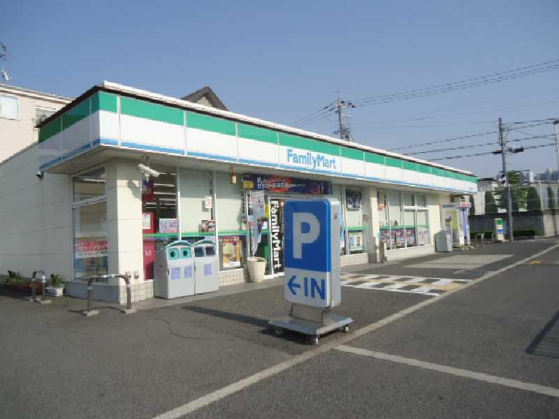 レヴォントゥレットⅠ ﾌｧﾐﾘｰﾏｰﾄ 堺金岡町店