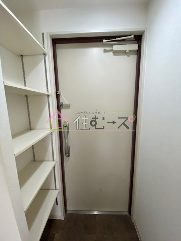 グランド恵美須 玄関
